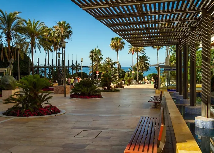 شقة Banus