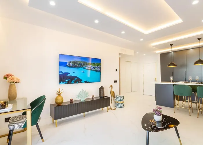 Banus شقة